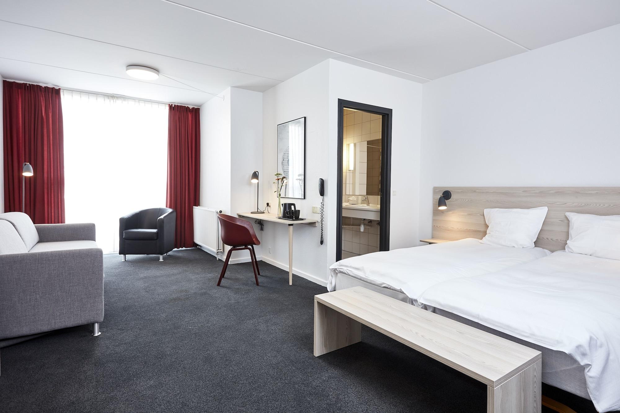 Skaga Hotel เฮียทส์ฮัลส์ ภายนอก รูปภาพ